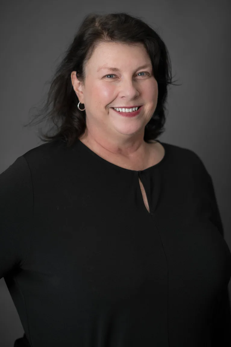 Karen Perez headshot